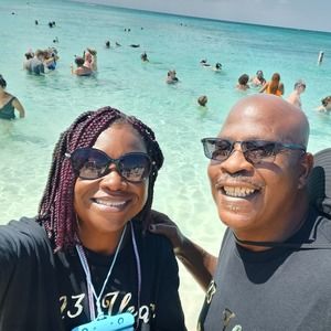 Meet your Posher, Cherie